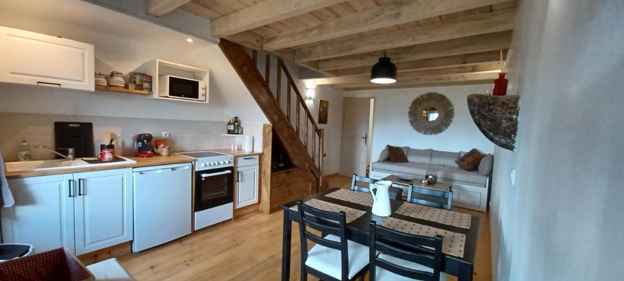 Gite Le Petit Nice Pradelles Extérieur photo