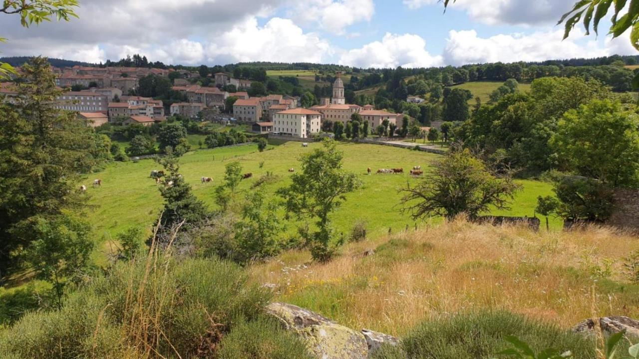 Gite Le Petit Nice Pradelles Extérieur photo